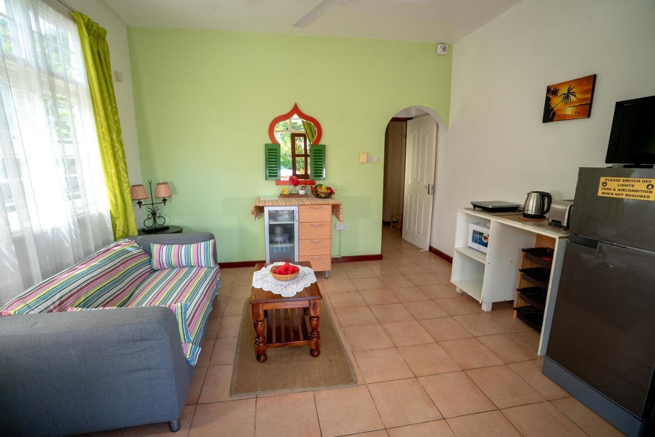 La Maison Hibiscus Self Catering Apartament