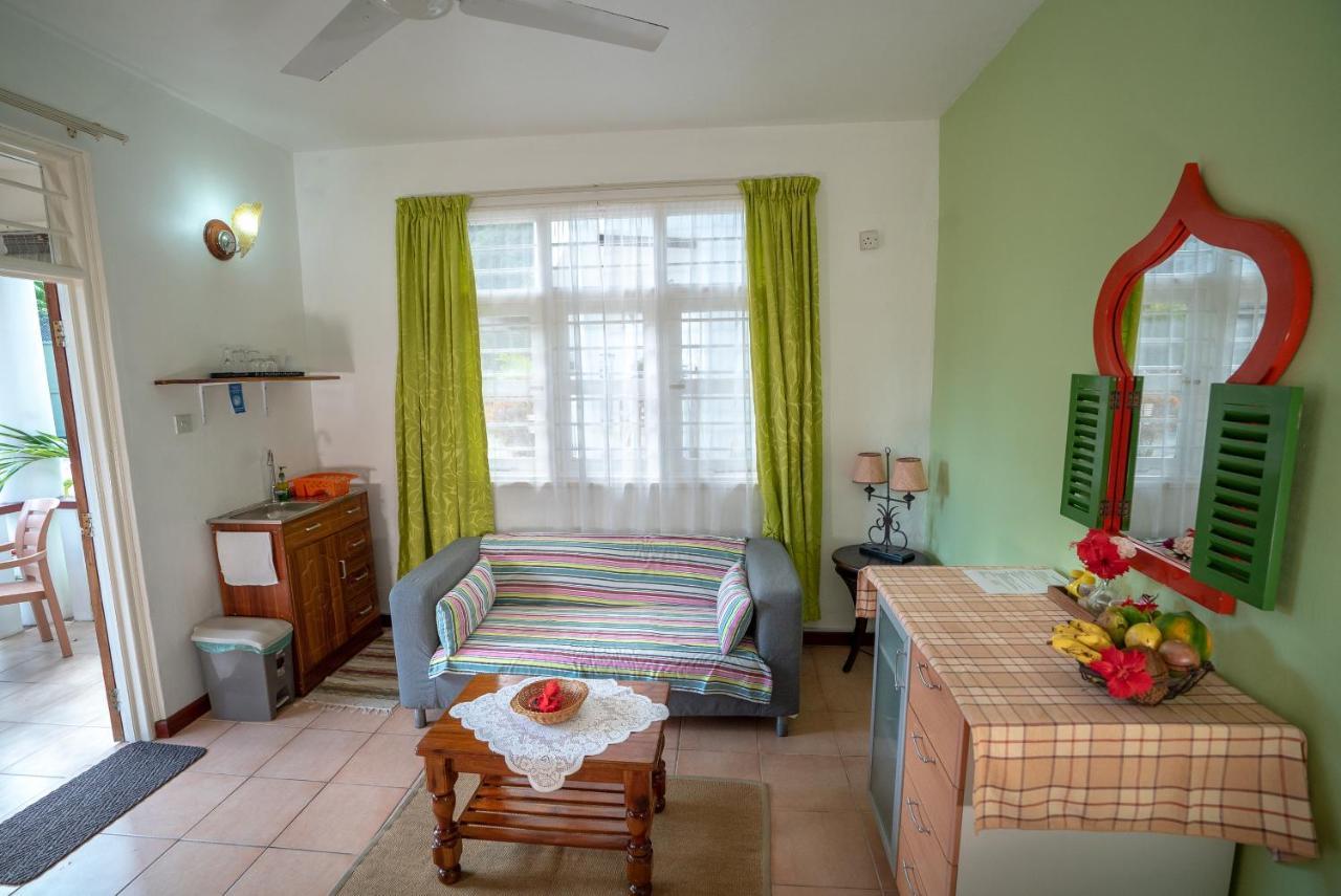 La Maison Hibiscus Self Catering Beau Vallon (Mahe)