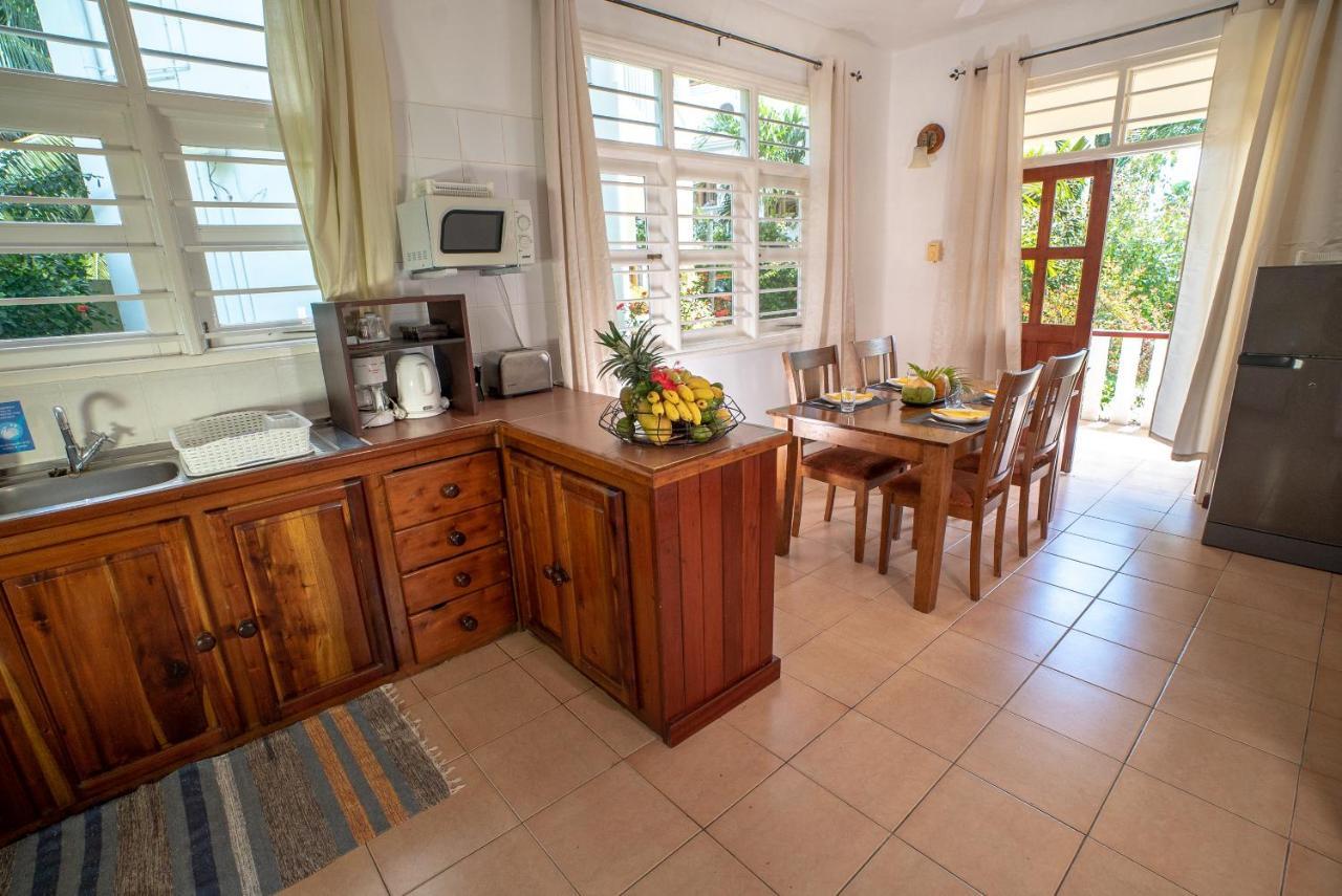La Maison Hibiscus Self Catering Apartament Beau Vallon (Mahe)
