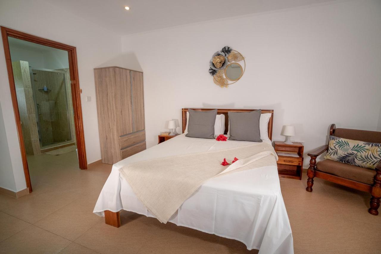 Apartament La Maison Hibiscus Self Catering *