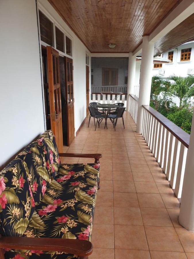 Apartament La Maison Hibiscus Self Catering *