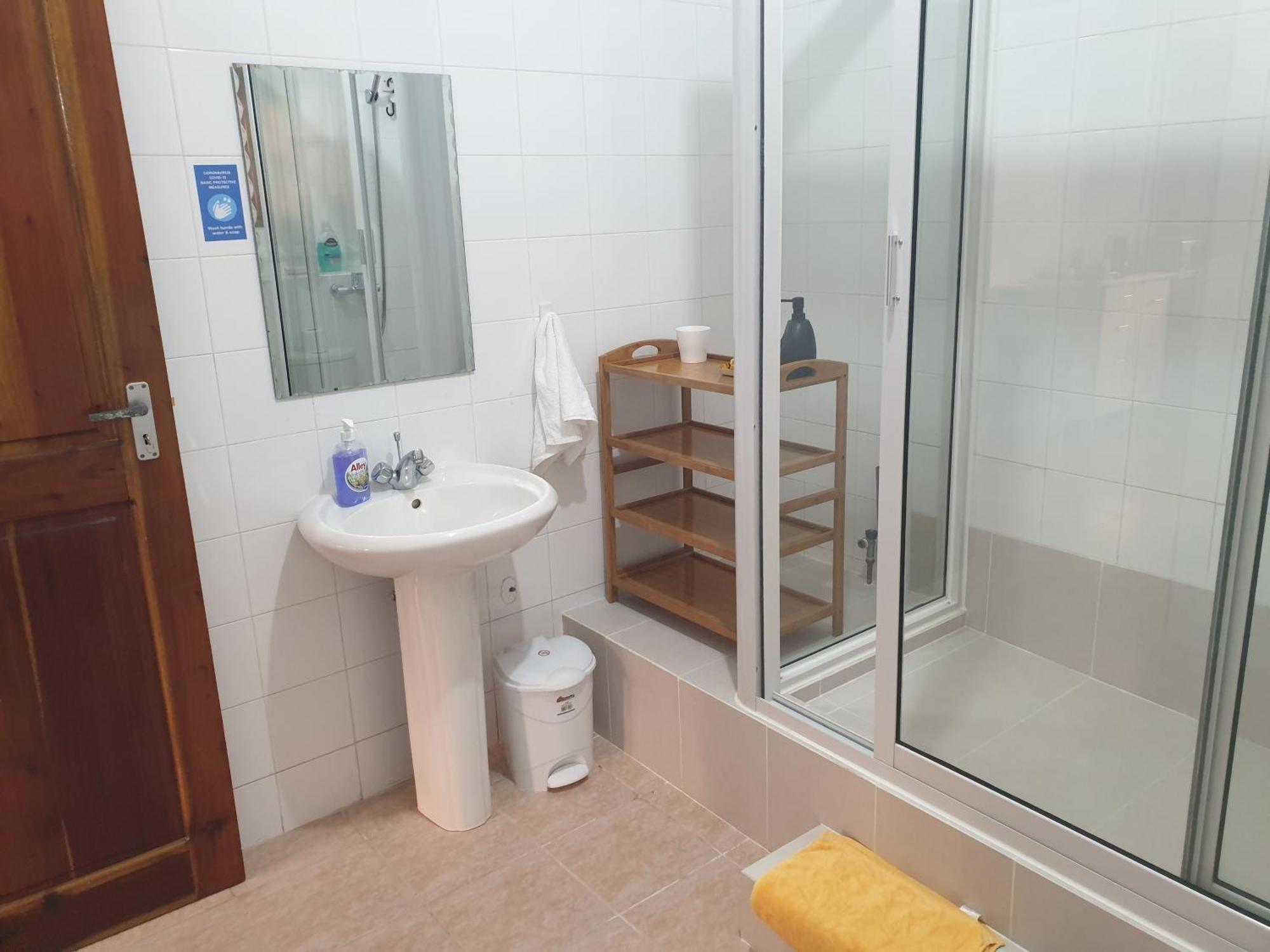 Apartament La Maison Hibiscus Self Catering