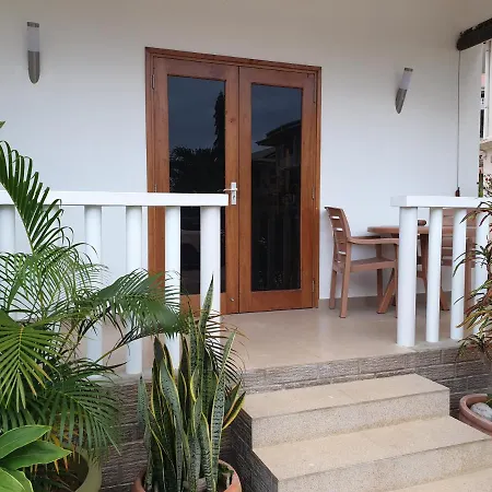 La Maison Hibiscus Self Catering Accommodation Beau Vallon  Exterior photo