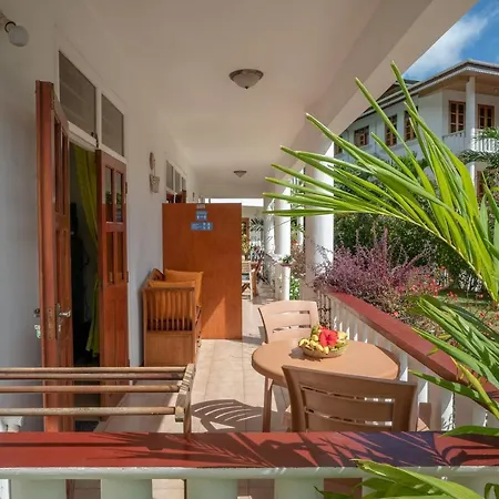 La Maison Hibiscus Self Catering Accommodation Beau Vallon  Exterior photo