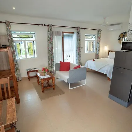 La Maison Hibiscus Self Catering Accommodation Beau Vallon  Exterior photo