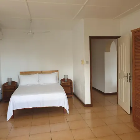 La Maison Hibiscus Self Catering Accommodation Beau Vallon  Exterior photo