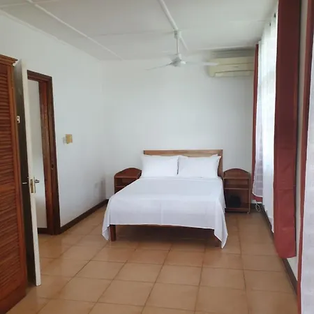 La Maison Hibiscus Self Catering Accommodation Beau Vallon  Exterior photo