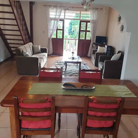 La Maison Hibiscus Self Catering Accommodation Beau Vallon  Exterior photo