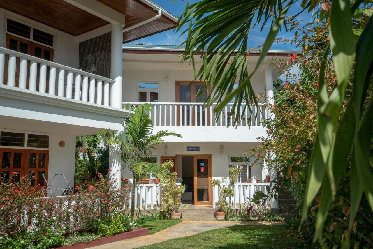 Apartment La Maison Hibiscus Self Catering *